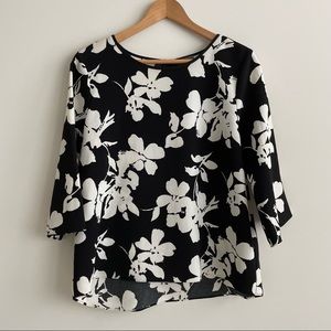 Vince Camuto Black and White Floral 3/4 Sleeve Blouse